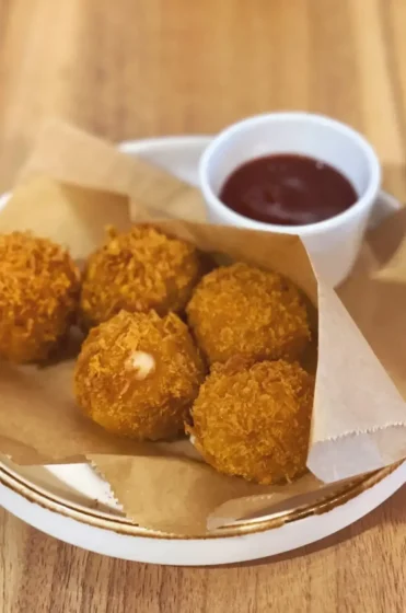 deep-fried-cheese-balls-2022-11-12-01-43-00-utc-scaled-_1_-1-1-2048x1536