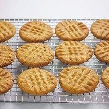 Aata  biscuits  in Lahore ( by Famous Cake House)