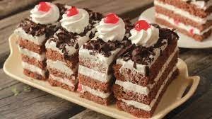 Pasteries in Lahore ( by Famous Cake House)