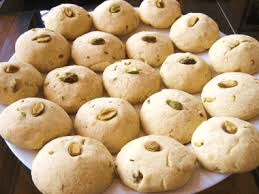 Sugar free Pistachio Nan khatai in Karachi ( by  Daysi Zoq )