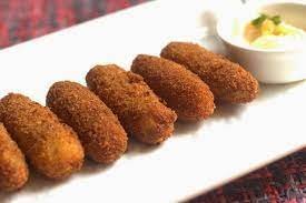 Chicken Aloo Cutlets in Karachi ( by  Mom's kitchen)