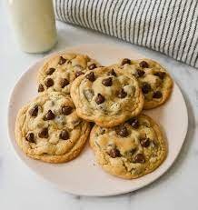 chocolate chip biscuits  in Lahore ( by Famous Cake House)