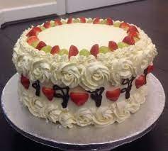 cream cake  in Lahore ( by Famous Cake House)